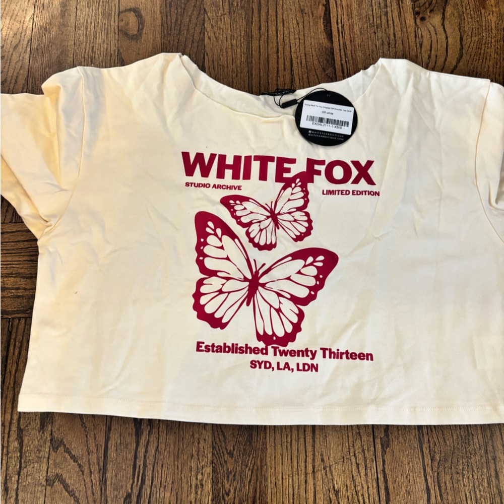 White Fox Boutique Cream Tee with Red Butterfly Design - Picture 3 of 6